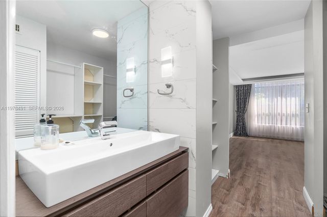 3730 Inverrary Dr 2H, Lauderhill, FL 33319