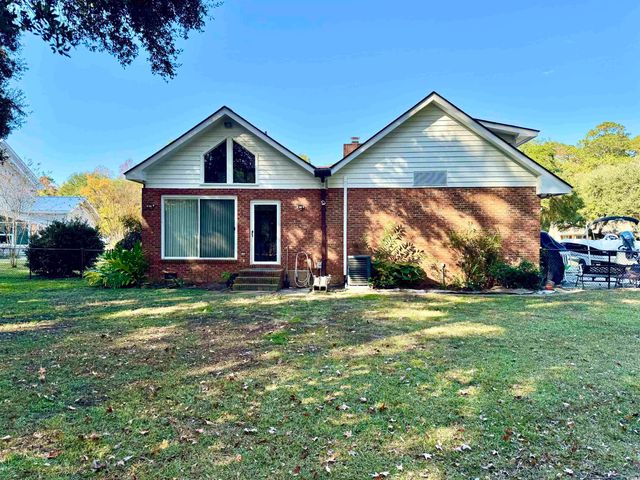 40 Governor Boone Ln., Georgetown, SC 29440