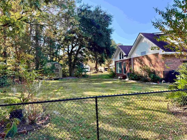 40 Governor Boone Ln., Georgetown, SC 29440