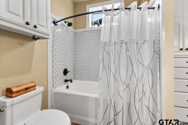 15765 County Road 384, Tyler, TX 75707