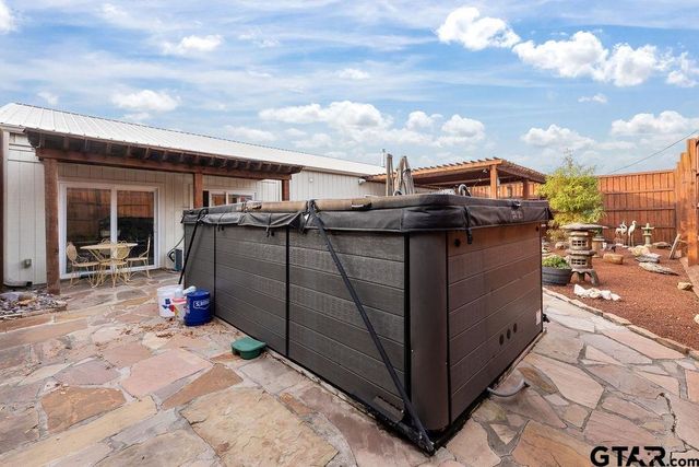 15765 County Road 384, Tyler, TX 75707