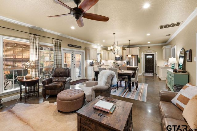 15765 County Road 384, Tyler, TX 75707