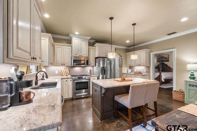 15765 County Road 384, Tyler, TX 75707