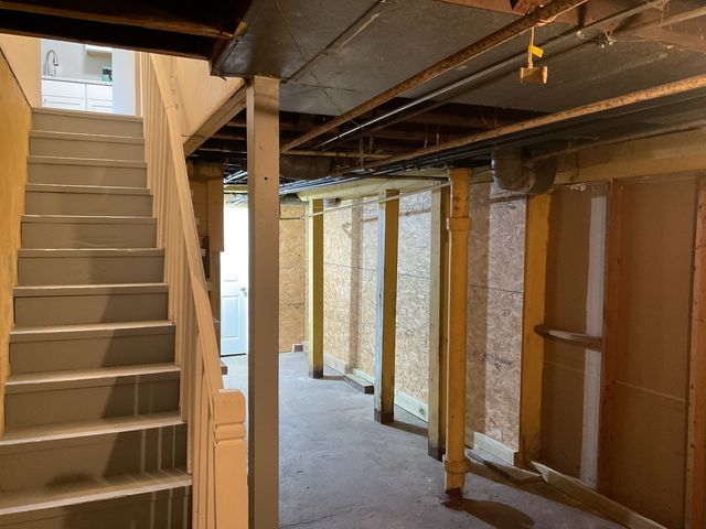 451 W New York Street 1, Aurora, IL 60506