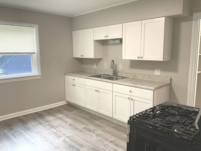 451 W New York Street 1, Aurora, IL 60506