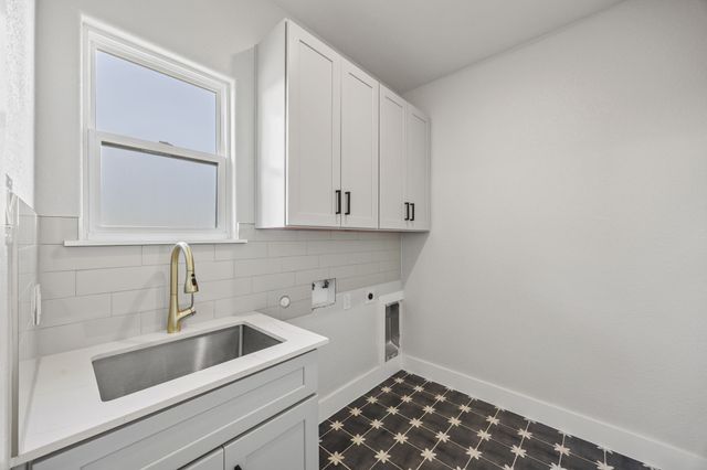 1833 Sudbury Drive, Cleburne, TX 76033