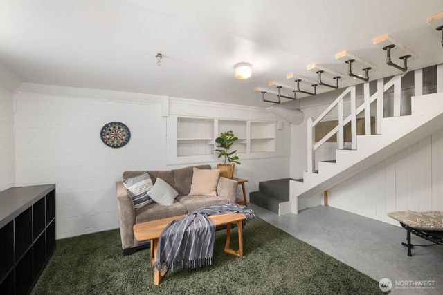 1720 Knox Avenue, Bellingham, WA 98225