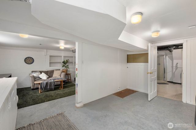 1720 Knox Avenue, Bellingham, WA 98225