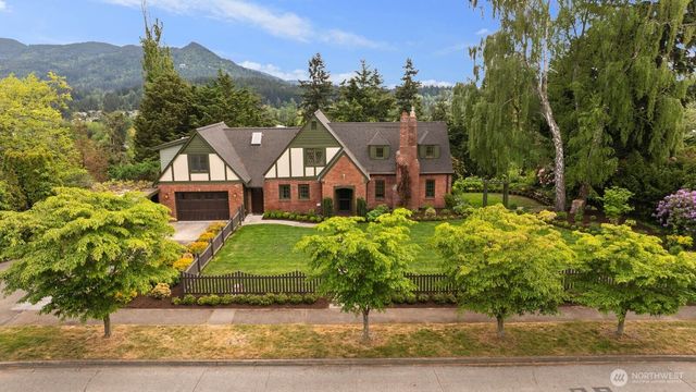 1720 Knox Avenue, Bellingham, WA 98225