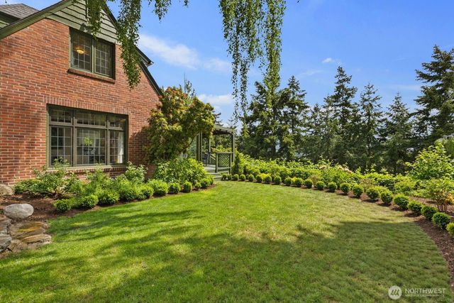 1720 Knox Avenue, Bellingham, WA 98225