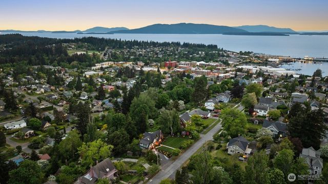 1720 Knox Avenue, Bellingham, WA 98225