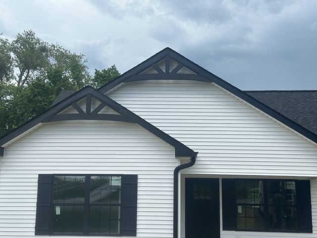 1615 Carthage Rd, Red Boiling Springs, TN 37150