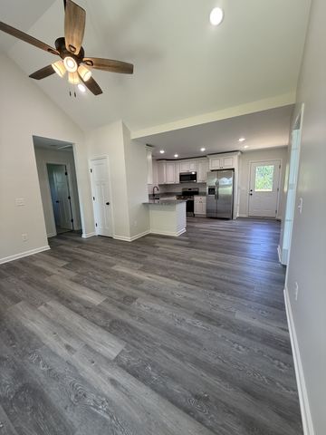 1615 Carthage Rd, Red Boiling Springs, TN 37150