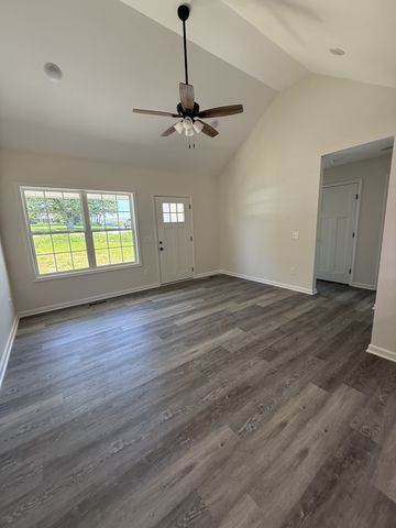 1615 Carthage Rd, Red Boiling Springs, TN 37150