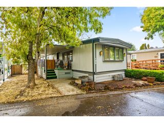 1475 GREEN ACRES Rd 123, Eugene, OR 97408