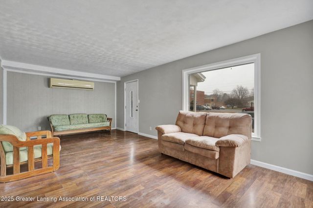 330 Horatio Street, Charlotte, MI 48813