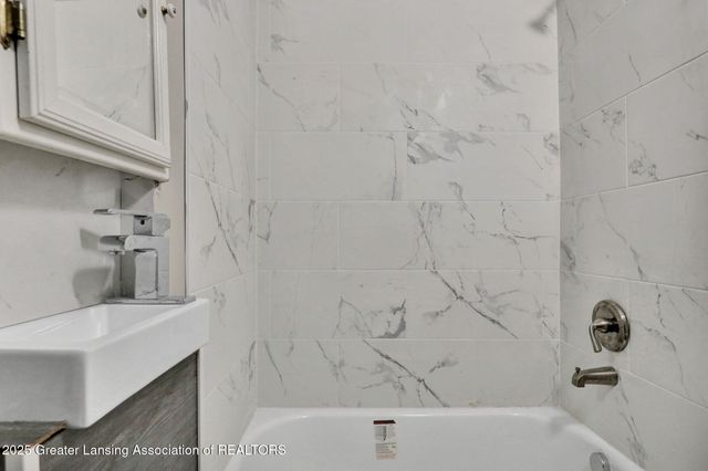 330 Horatio Street, Charlotte, MI 48813