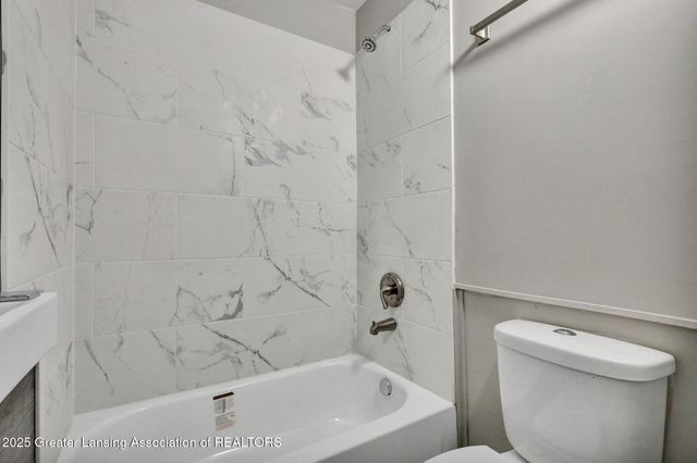 330 Horatio Street, Charlotte, MI 48813