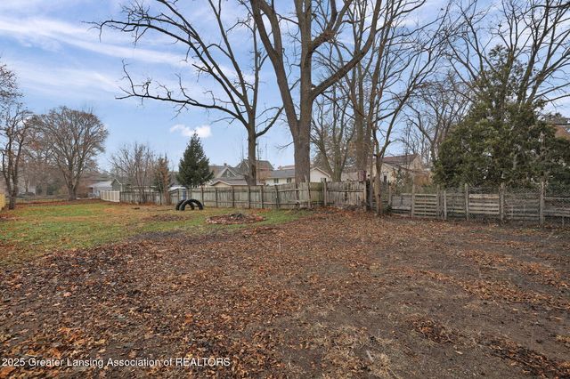 330 Horatio Street, Charlotte, MI 48813