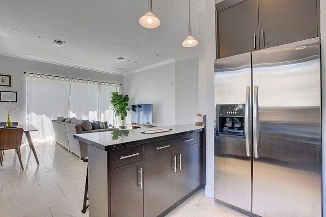 12 SE 1st Avenue 201, Delray Beach, FL 33444