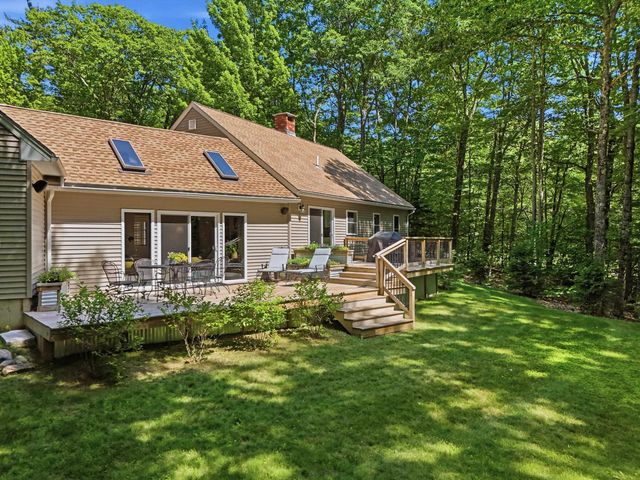 499 New Hampshire Route 140, Gilmanton, NH 03237