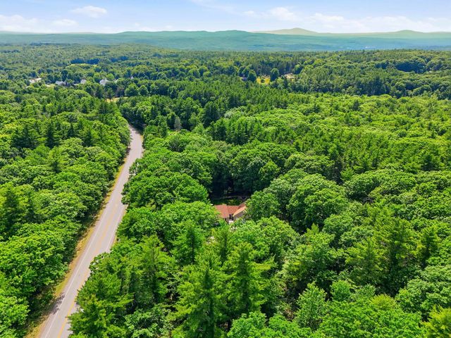 499 New Hampshire Route 140, Gilmanton, NH 03237