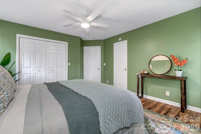 148 Stradley Mountain Road, Asheville, NC 28806