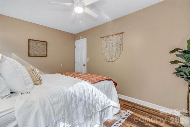 148 Stradley Mountain Road, Asheville, NC 28806