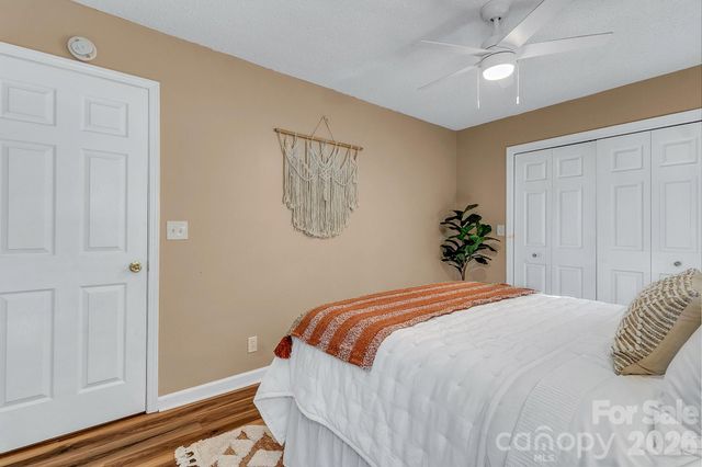 148 Stradley Mountain Road, Asheville, NC 28806