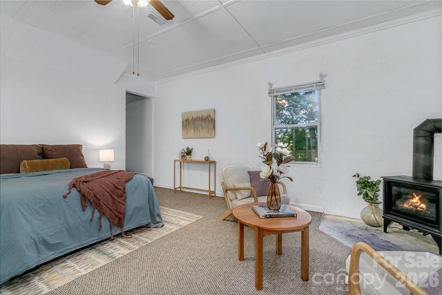 148 Stradley Mountain Road, Asheville, NC 28806