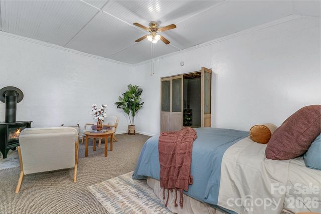 148 Stradley Mountain Road, Asheville, NC 28806