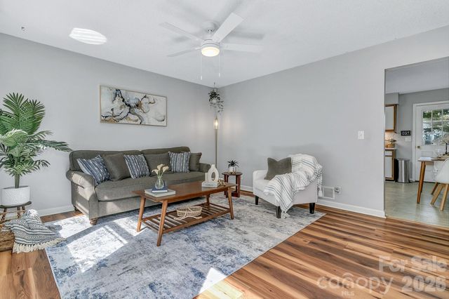 148 Stradley Mountain Road, Asheville, NC 28806