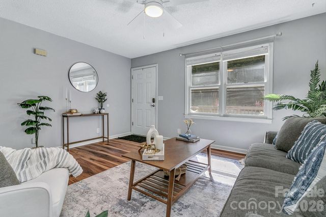 148 Stradley Mountain Road, Asheville, NC 28806
