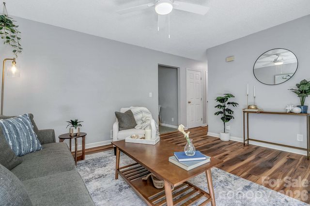 148 Stradley Mountain Road, Asheville, NC 28806