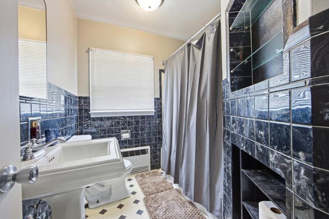 1221 5th Street S, Moorhead, MN 56560