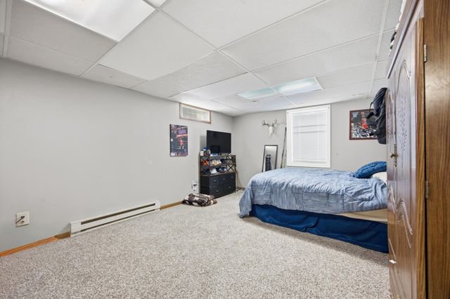 1221 5th Street S, Moorhead, MN 56560