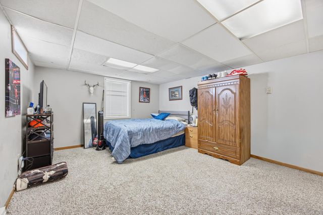 1221 5th Street S, Moorhead, MN 56560