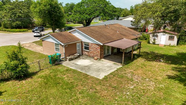 2623 Demaret Drive, Gulfport, MS 39507