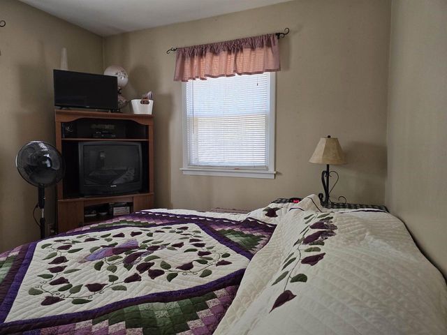 834 N LAKE STREET, Hancock, WI 54943