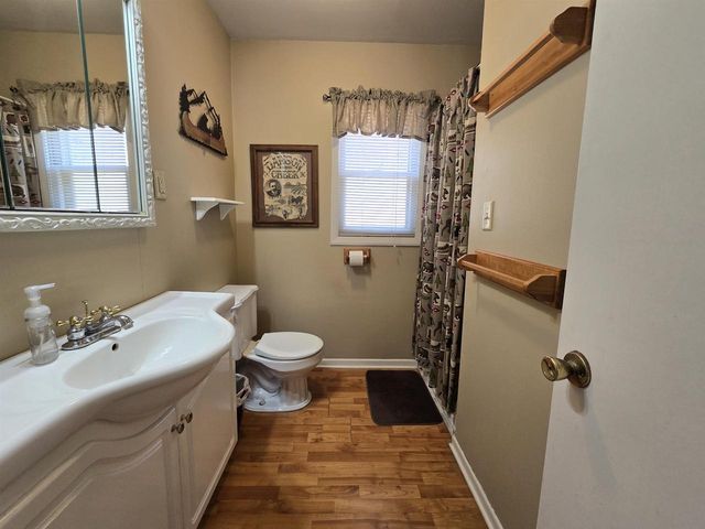 834 N LAKE STREET, Hancock, WI 54943