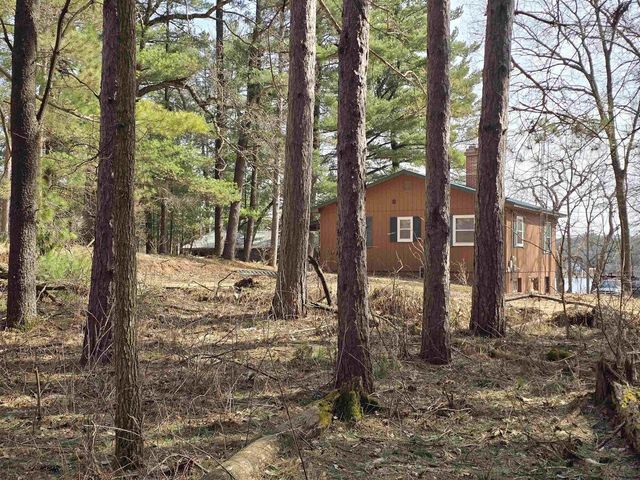 834 N LAKE STREET, Hancock, WI 54943