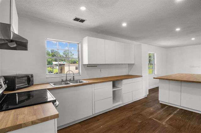 9545 STATE ROAD 33 N, Polk City, FL 33868