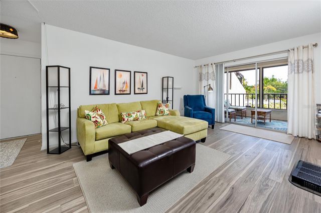 2207 BELLEAIR ROAD B30, Clearwater, FL 33764