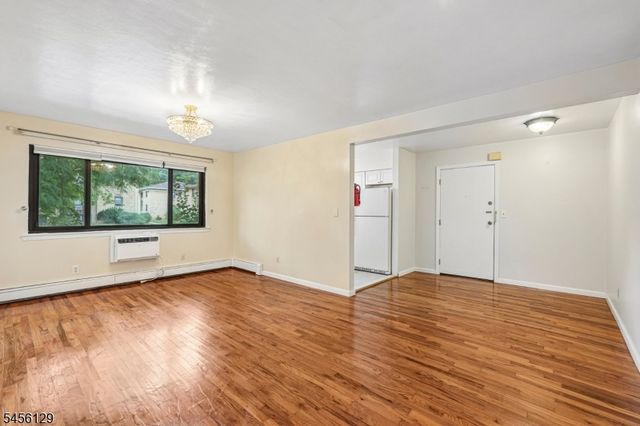 401 Us Highway 22 12D, North Plainfield Boro, NJ 07060