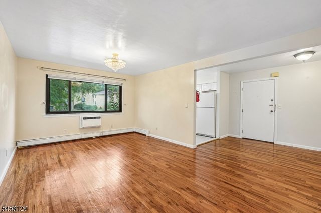 401 Us Highway 22 12D, North Plainfield Boro, NJ 07060