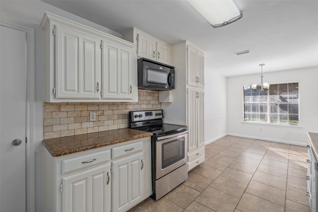 4910 Spring Creek Road, Arlington, TX 76017