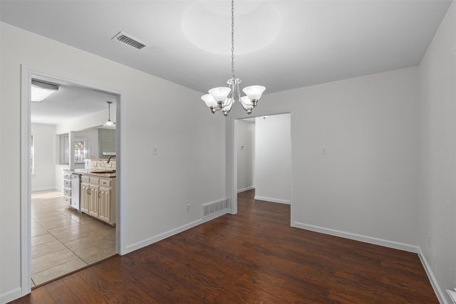 4910 Spring Creek Road, Arlington, TX 76017