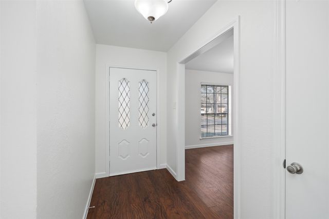 4910 Spring Creek Road, Arlington, TX 76017