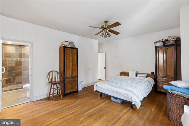 302 WADSWORTH AVE, Philadelphia, PA 19119