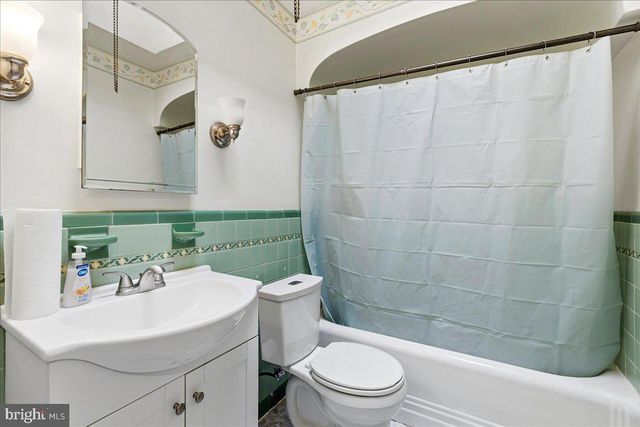 302 WADSWORTH AVE, Philadelphia, PA 19119